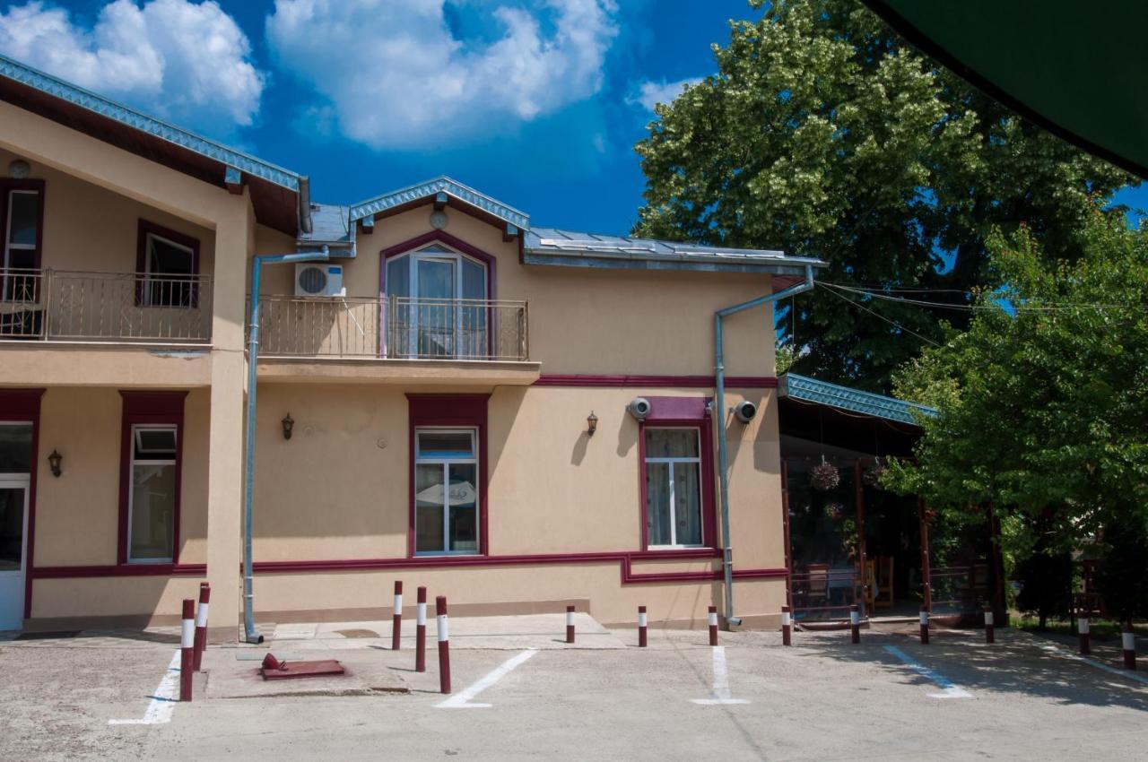 Pensiunea Splendid Dorohoi Bagian luar foto